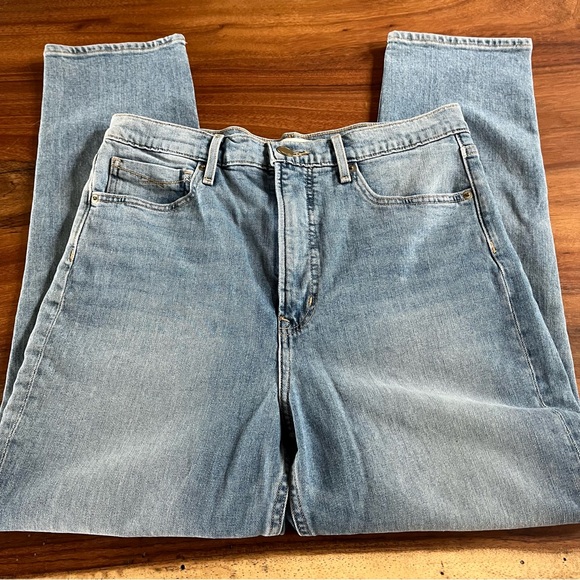 REVtown High Rise Straight Jeans Sunrise Indigo Wash Light Stretch Sz 32 - Picture 15 of 16